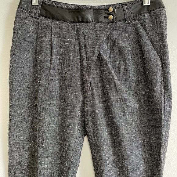 Only women’s pants size M gray and black - Picture 3 of 16